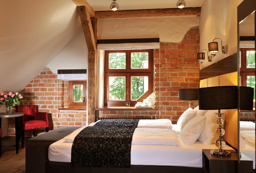 Cały Pałac Pacółtowo na wyłączność Habitación foto